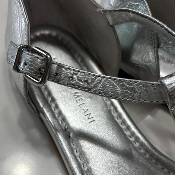 ANTONIO MELANI Metallic Silver Sandals - Picture 10 of 11